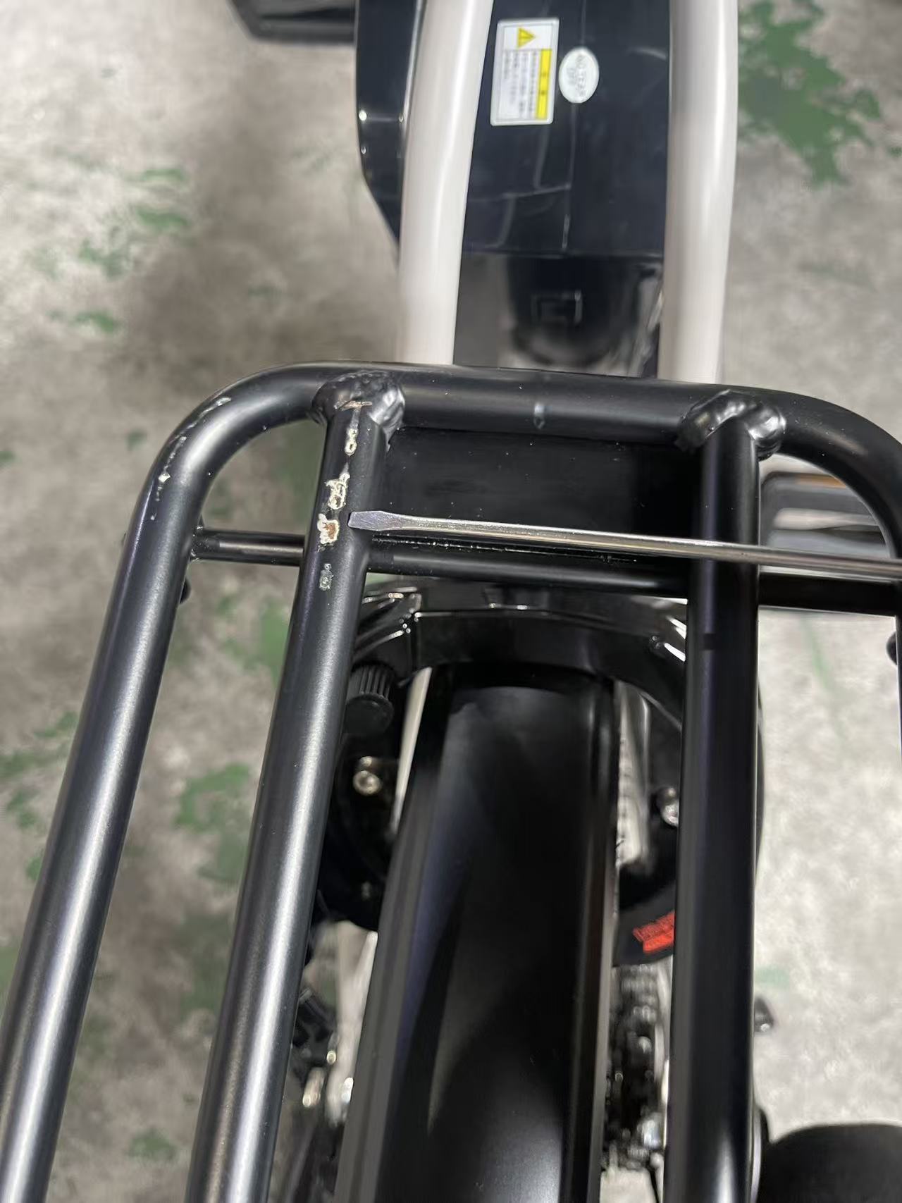【アウトレット】20インチ 折り畳み電動アシスト自転車 外装6段変速 前カゴ付き グレー 36V8.5AHバッテリー【簡易組立必要品】(TDN-213L) ＊販売証明書付き