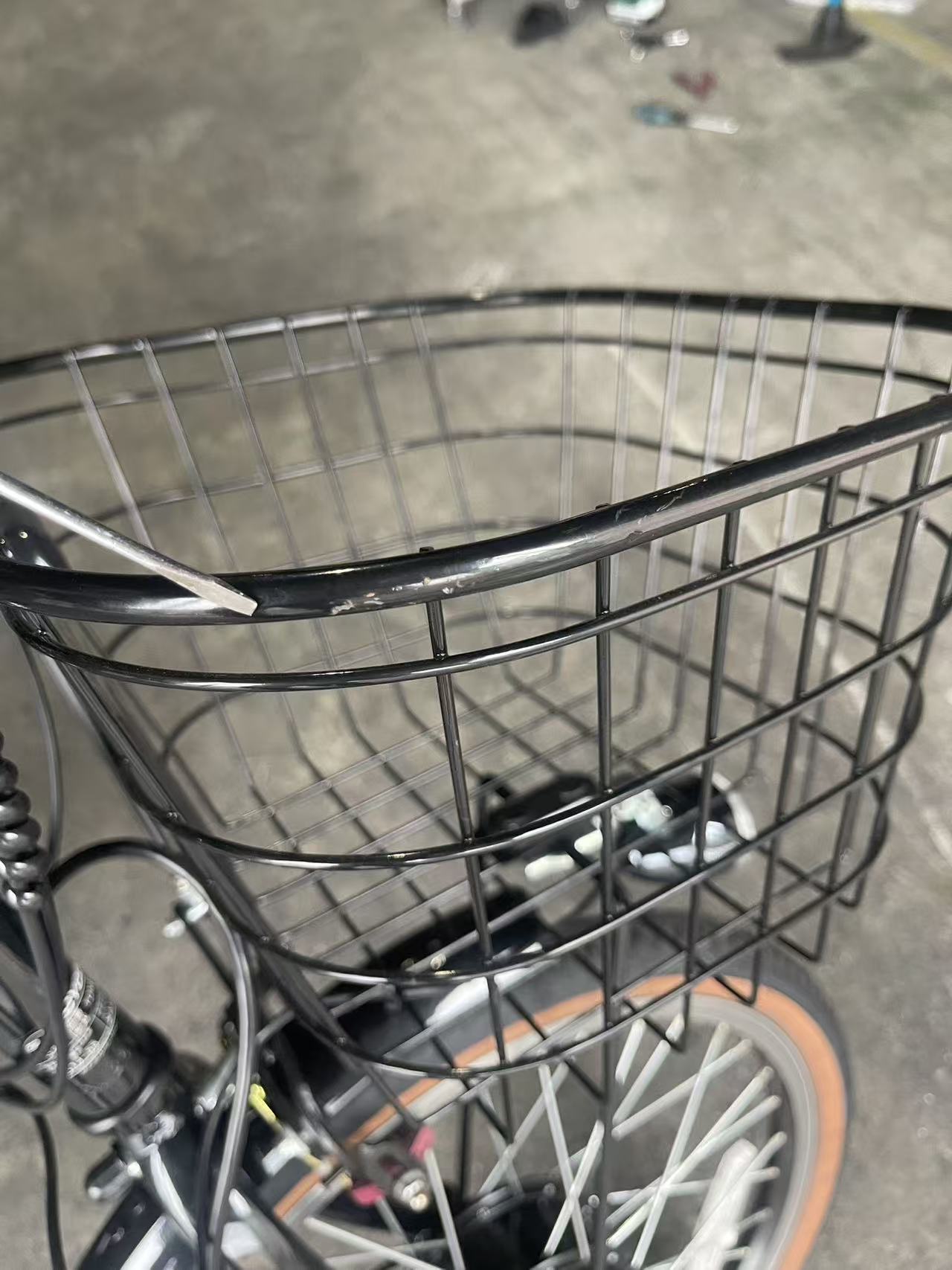 【アウトレット】20インチ 折り畳み電動アシスト自転車 外装6段変速  ブラック 8AHバッテリー【簡易組立必要品】(TDN-206L) ＊販売証明書付